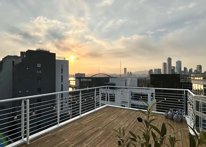 アパート 풀하우스 전망 좋은 루프탑 한강 연남 홍대 Full House Rooftop River Yeonnam Hongdae ソウル特別市